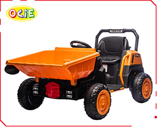 RECHARGEABLE CAR W/ RC