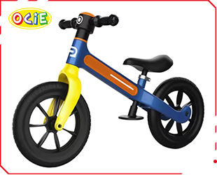 BALANCE BIKE