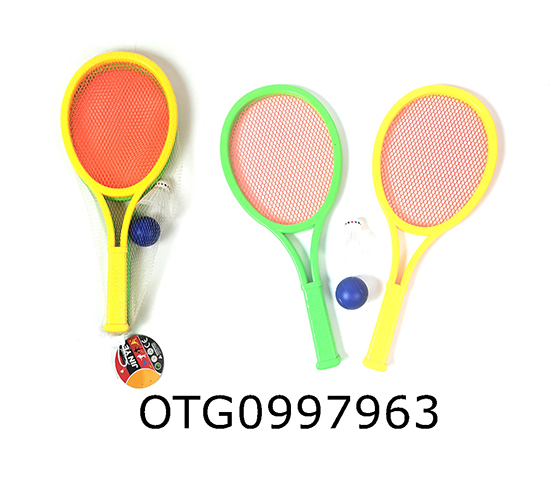 TENNIS RACKET