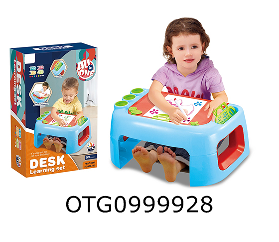 SCHOOL DESK