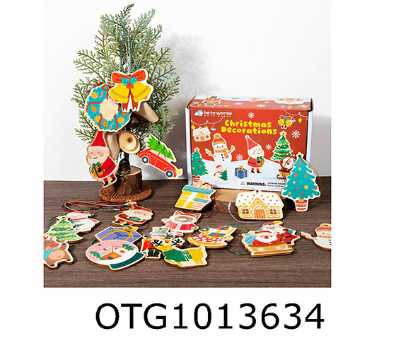  CHRISTMAS ORNAMENTS