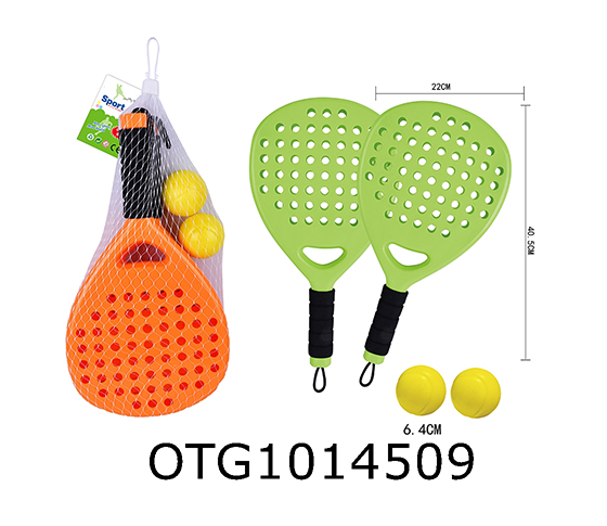 TENNIS RACKET